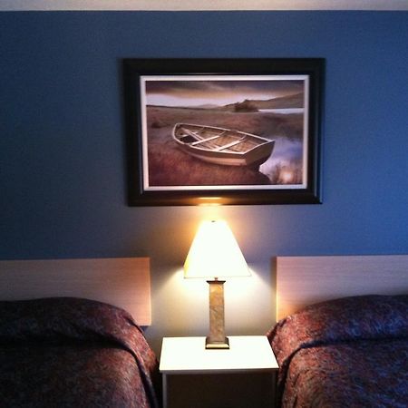 The Walla Walla Inn Rainy River 외부 사진