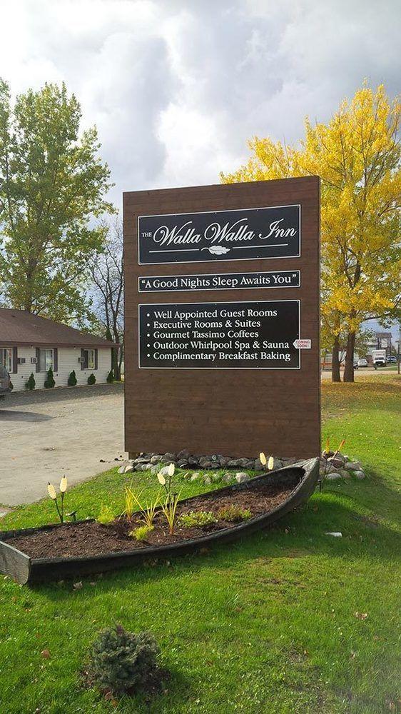 The Walla Walla Inn Rainy River 외부 사진